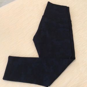 Lululemon cropped leggings - size 4
